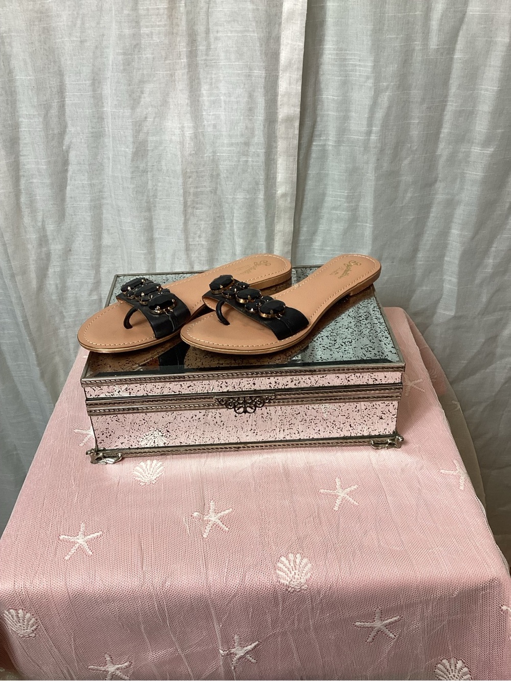 Seychelles “Aries” Black Jeweled Flat Sandals; Size: 9